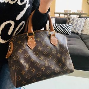 Authentic vintage Louis Vuitton speedy